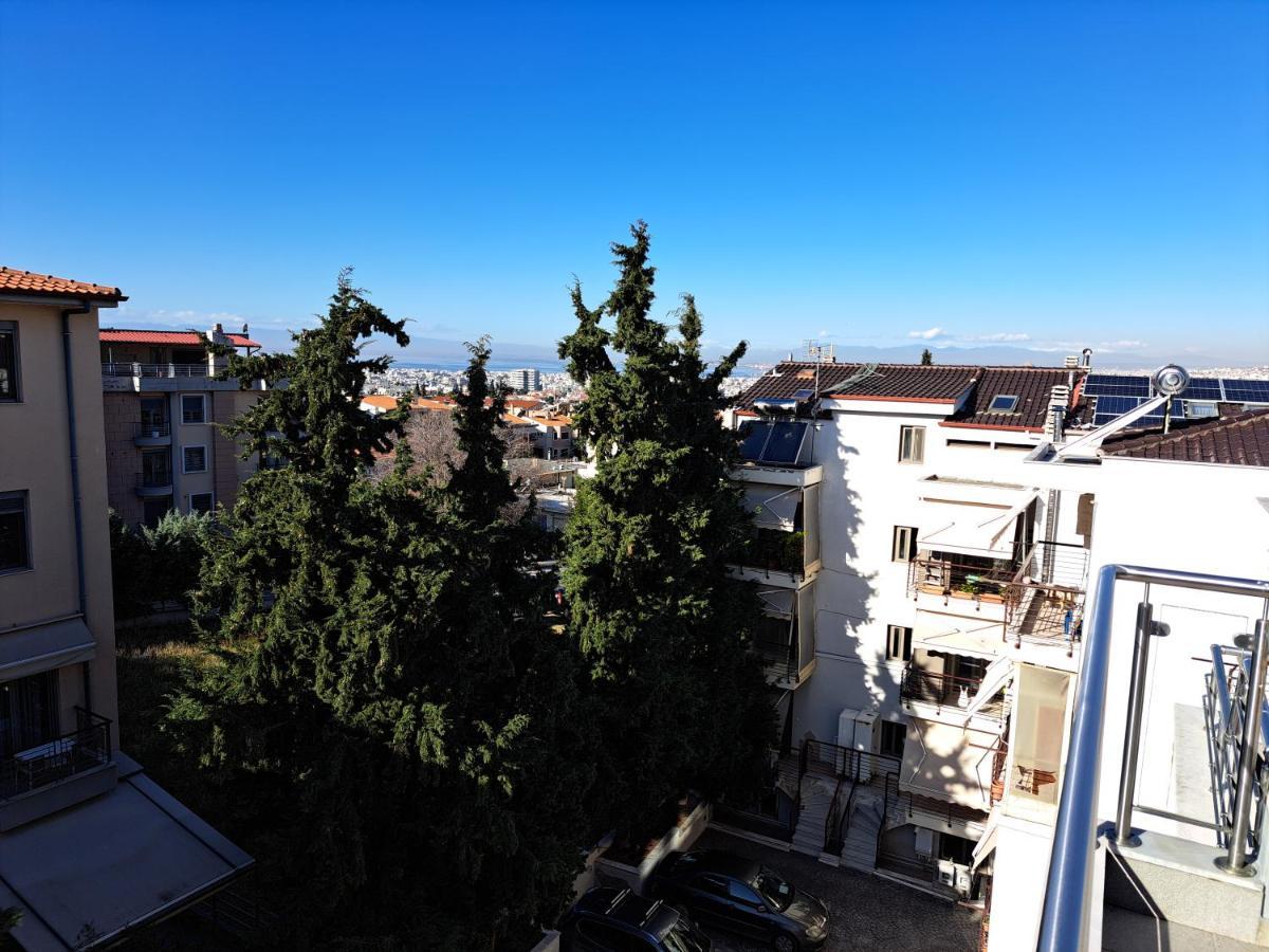 Όμορφο Διαμέρισμα- Σοφίτα Με Υπέροχη Θεα Thessaloníki Eksteriør billede